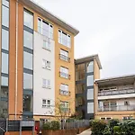 Vibrant & Modern 1Bd Flat - Hackney